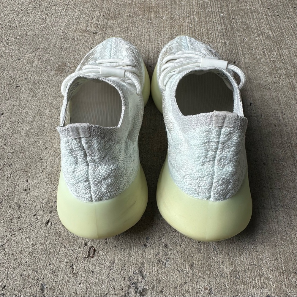 Yeezy Boost 380 Calcite Glow Men’s 8.5 adidas sneakers comfortable streetwear - Picture 2 of 10
